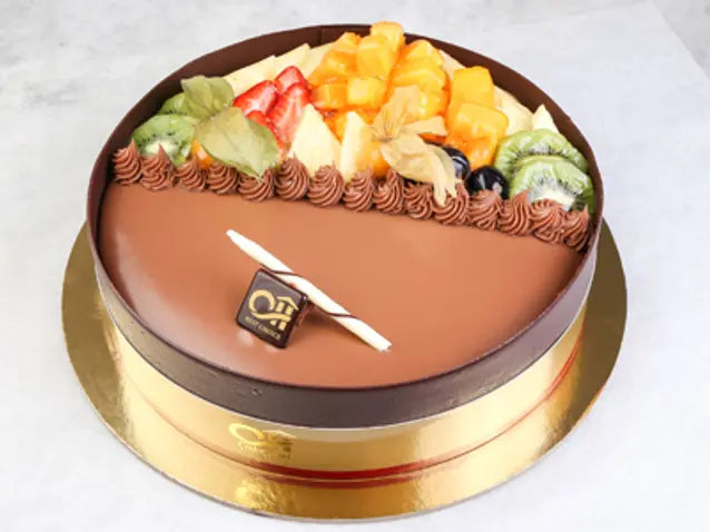 Fruit And Chocolate Cake