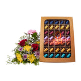 Mix Flowers and Large Chocolate Box Hamper سلة زهور مشكلة وعلبة شوكولاتة كبيرة